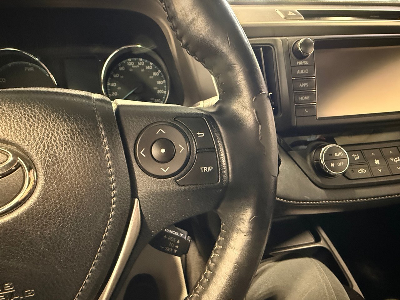 Toyota RAV4 hybride LIMITED AWD 2016-17