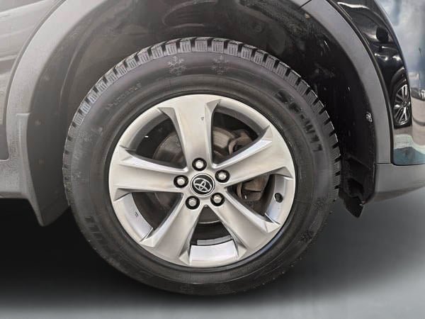 2015 Toyota RAV4 XLE AWD-9