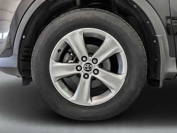 Toyota RAV4 XLE AWD 2015-6