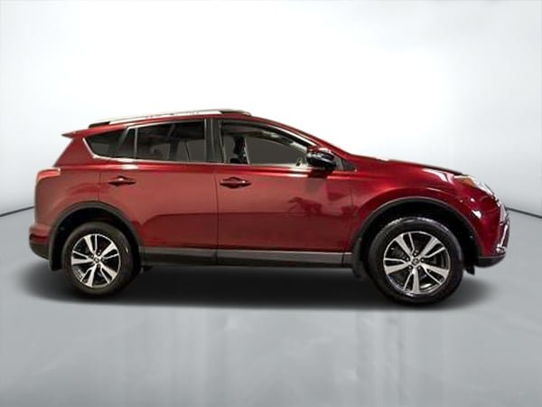 Toyota RAV4 xle 2018-1