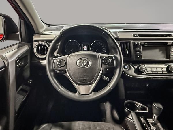 Toyota RAV4 xle 2018-15