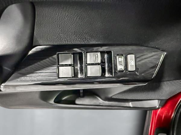 Toyota RAV4 xle 2018-12
