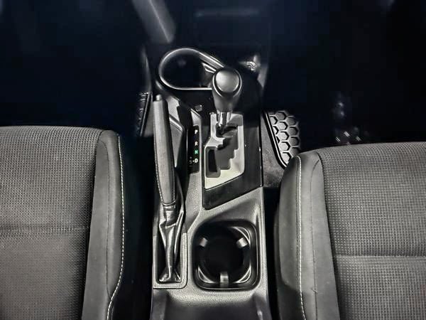 Toyota RAV4 xle 2018-23