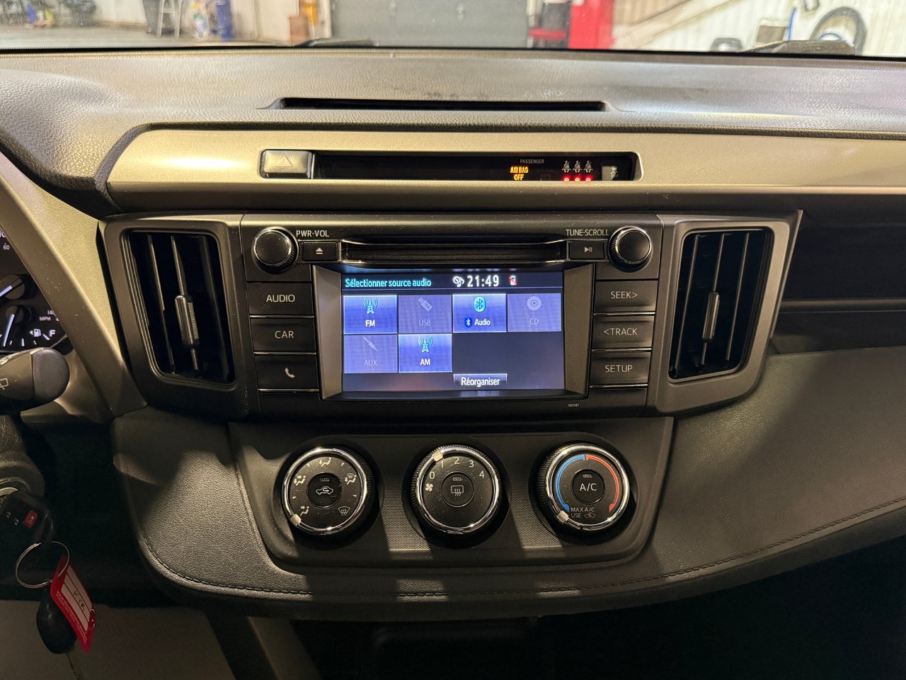 Toyota RAV4 LE 2018-20