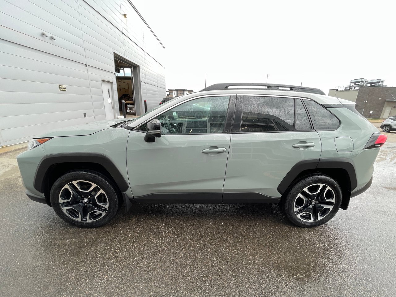 2019 Toyota RAV4 Trail-3