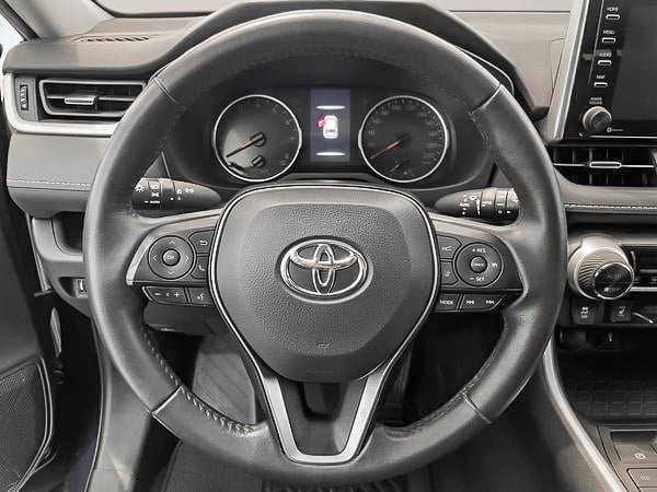 2021 Toyota RAV4 XLE AWD-13