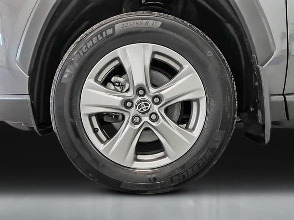 Toyota RAV4 Hybrid LE AWD 2023-6