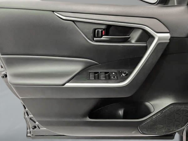Toyota RAV4 Hybrid LE AWD 2023-9