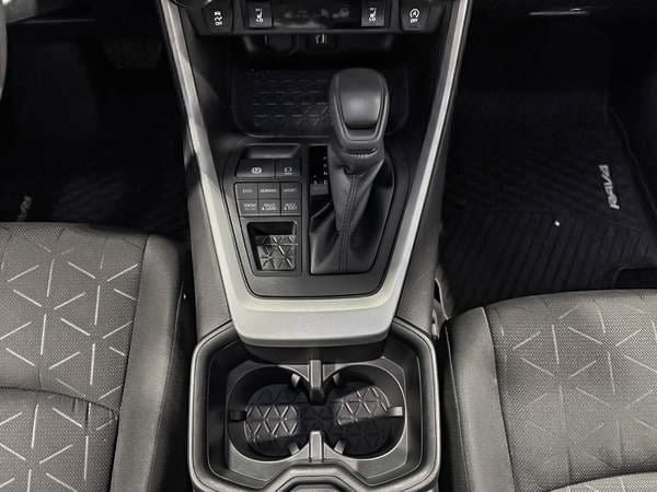 2023 Toyota RAV4 LE-22