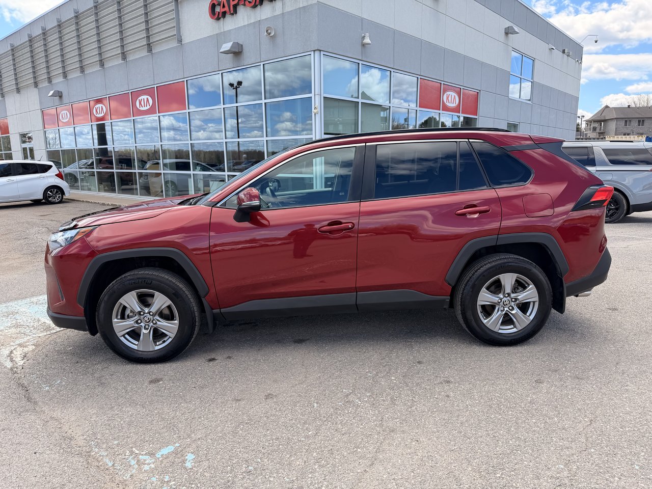2024 Toyota RAV4 XLE AWD-3