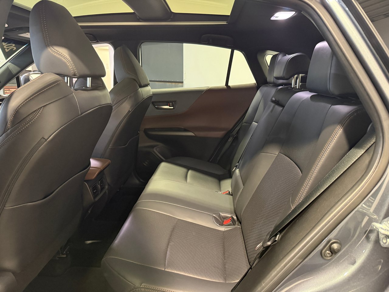 2021 Toyota Venza Limited-25
