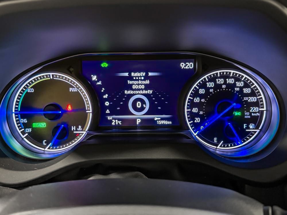 2024 Toyota Venza XLE-23