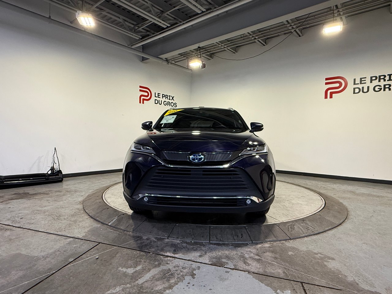 Toyota Venza XLE 2024-7