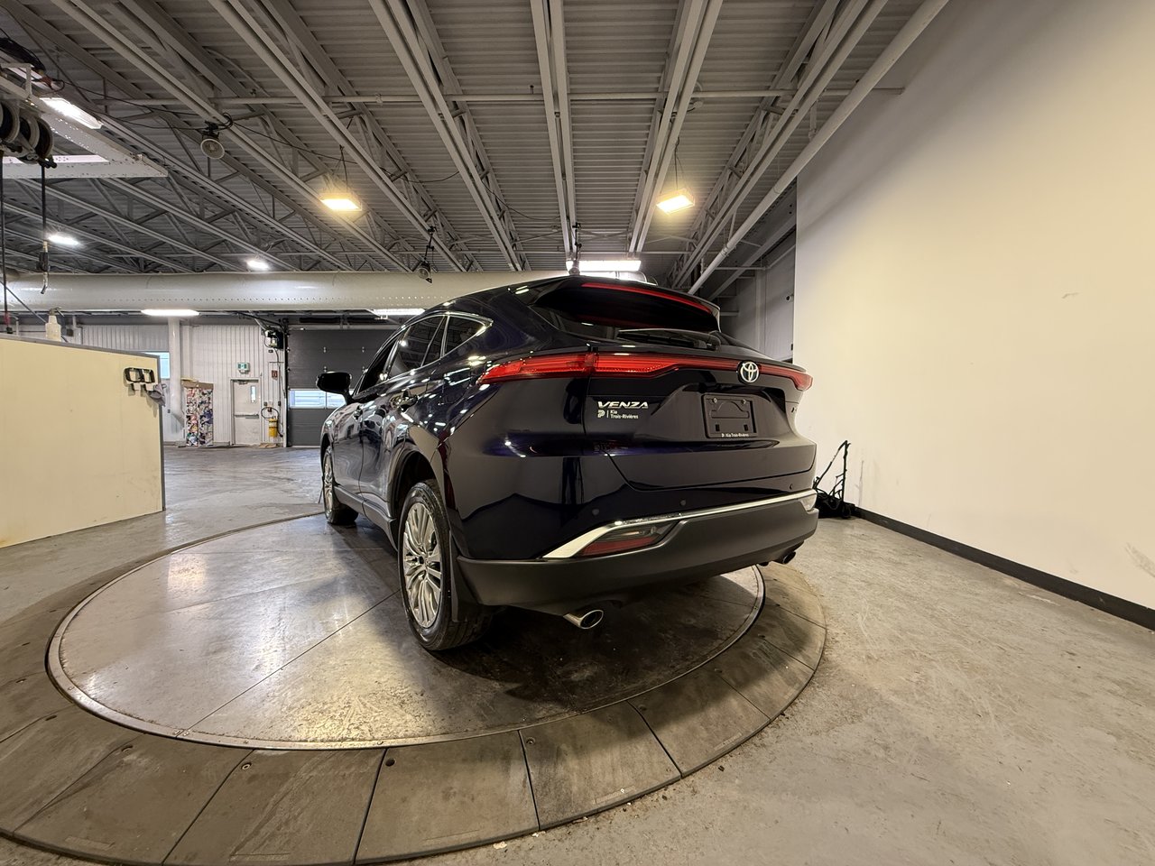 Toyota Venza XLE 2024-4