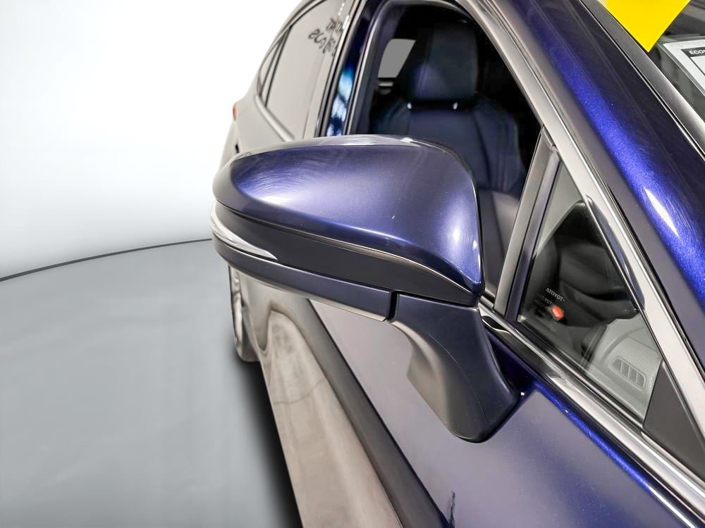 2024 Toyota Venza XLE-10