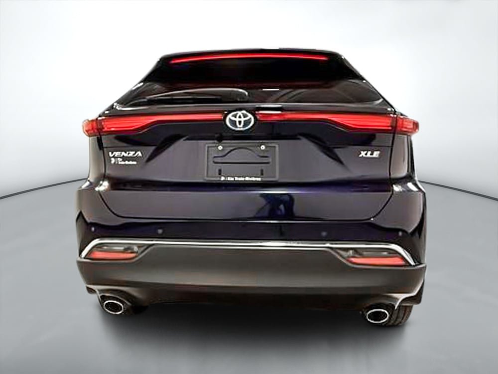 2024 Toyota Venza XLE-3