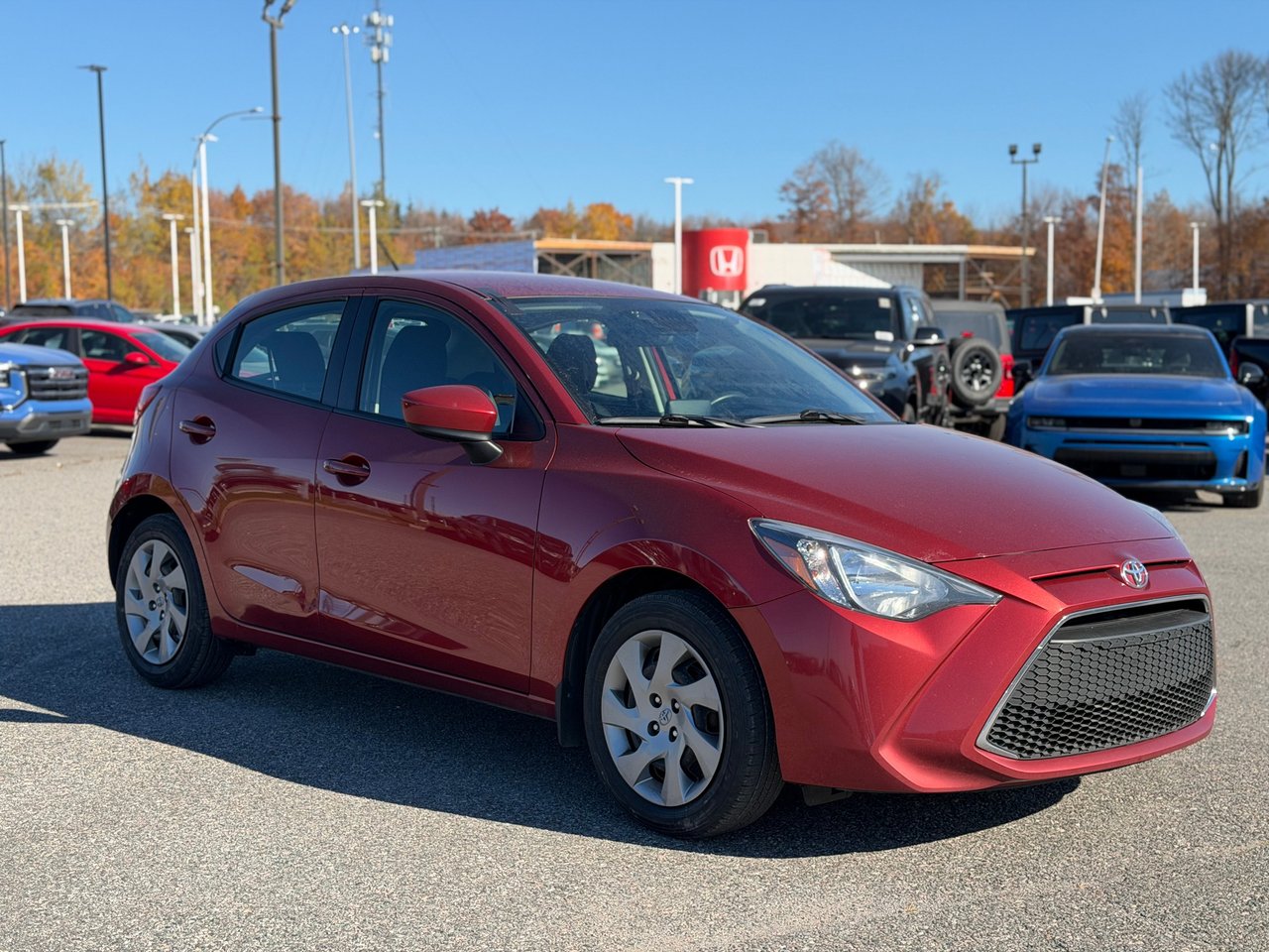 Toyota Yaris Hatchback Base 2020-5