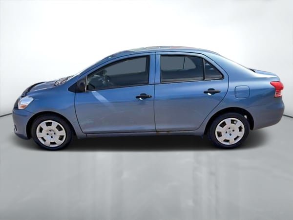 2012 Toyota Yaris BASE-3