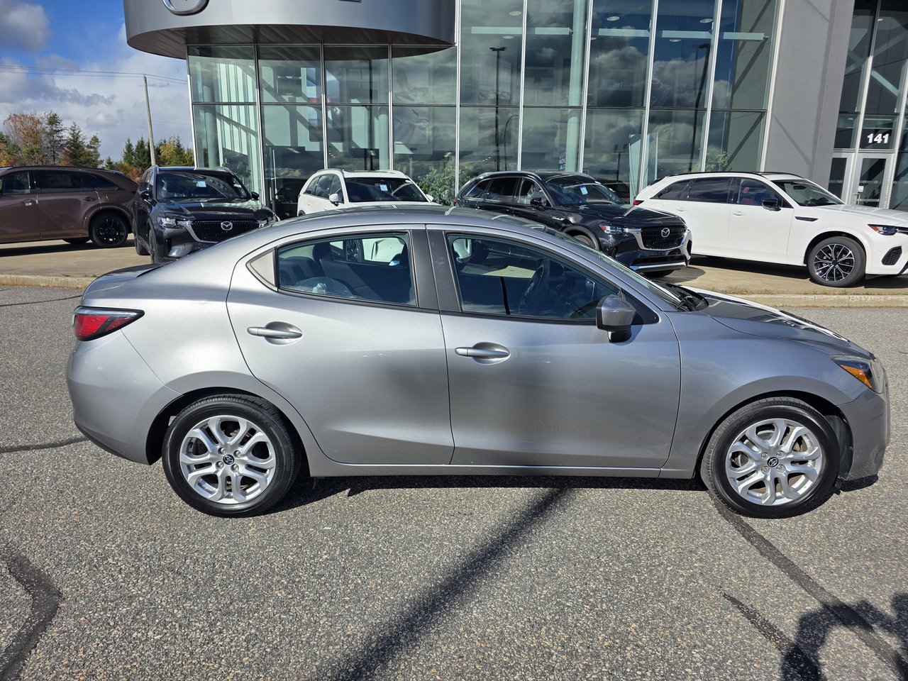 Toyota Yaris CE 2016-2