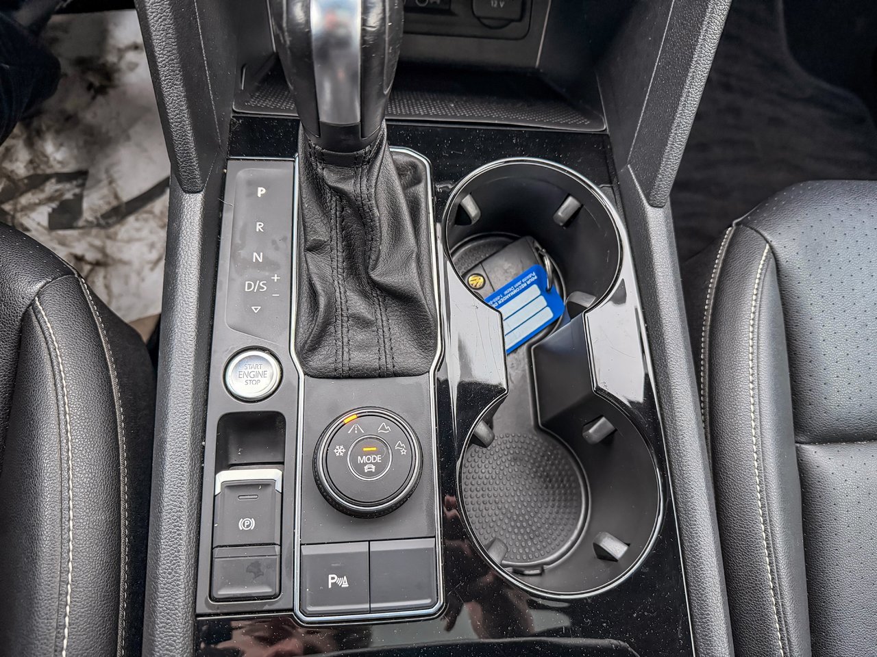 2020 Volkswagen Atlas Cross Sport COMFORTLINE-23