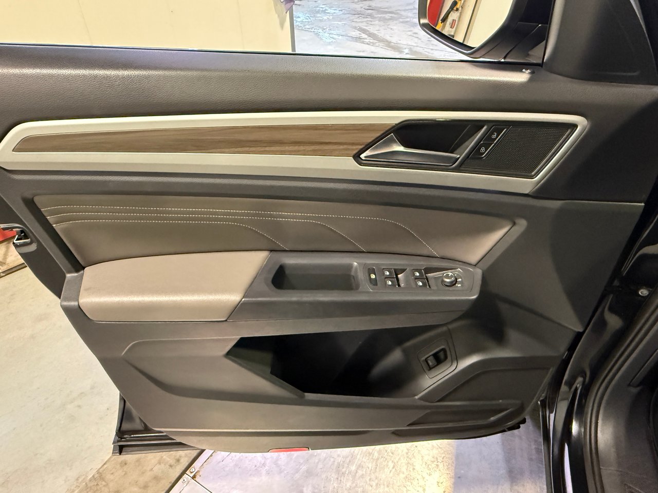 2021 Volkswagen Atlas SEL-11