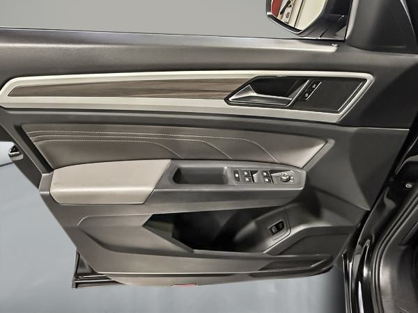 Volkswagen Atlas SEL 2021-11