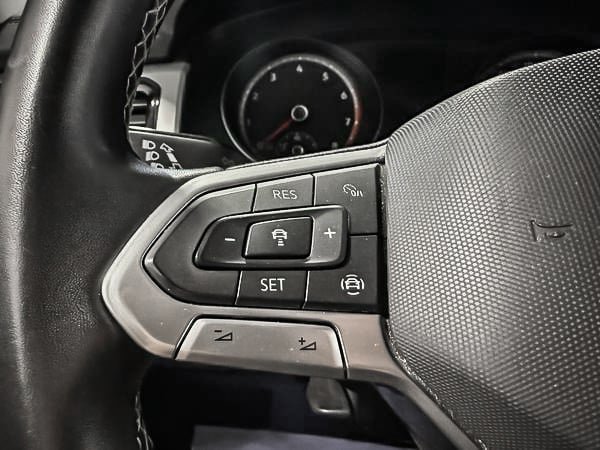 Volkswagen Atlas SEL 2021-15