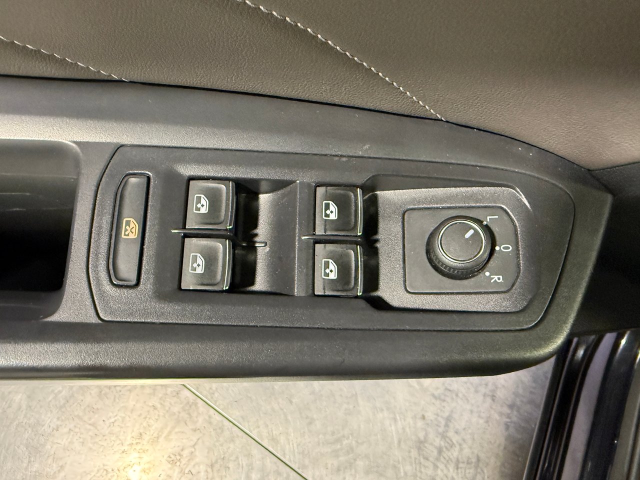 2021 Volkswagen Atlas SEL-12