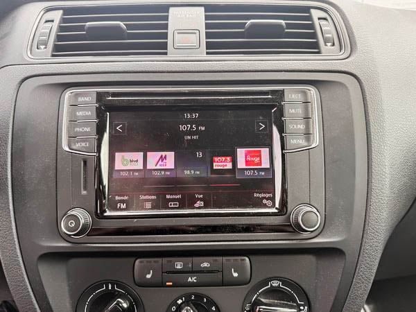 Volkswagen Berline Jetta TRENDLINE 2017-21