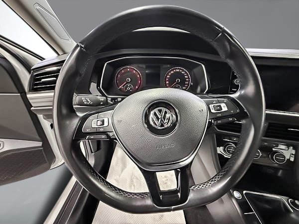 Volkswagen Jetta highline 2019-14