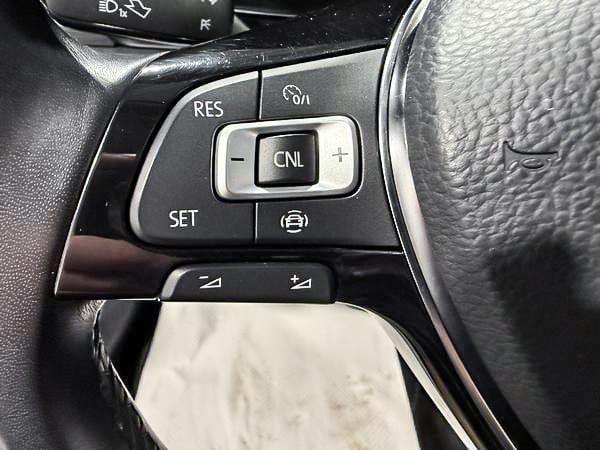 Volkswagen Jetta highline 2019-15