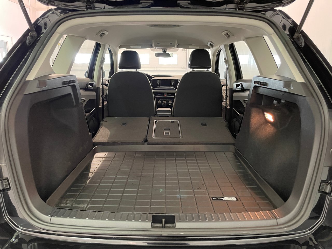 2023 Volkswagen Taos S-26