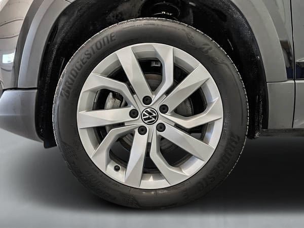 Volkswagen Taos S 2023-6