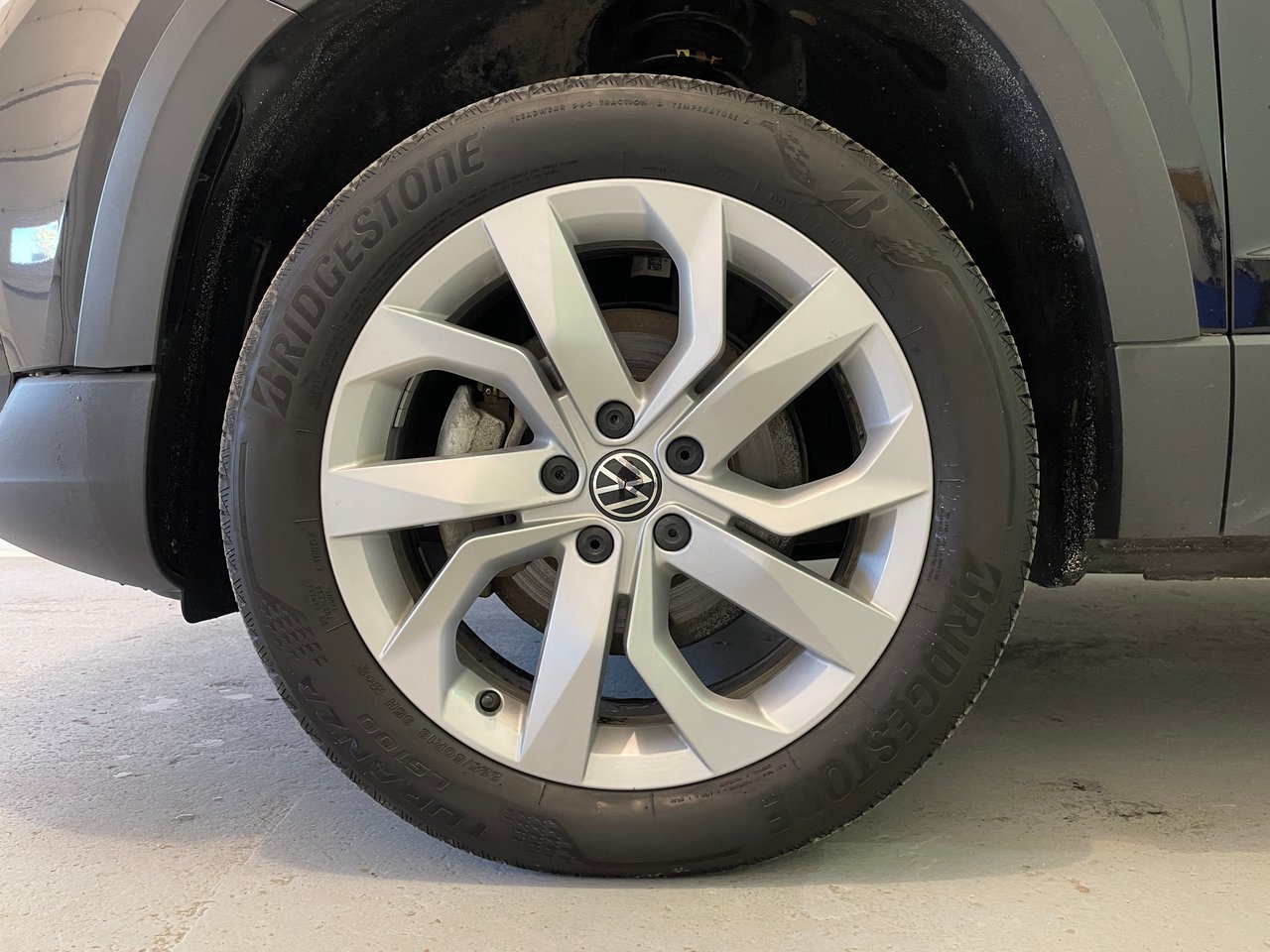 2023 Volkswagen Taos S-6