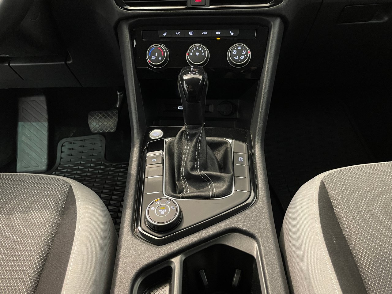 2023 Volkswagen Taos S-21