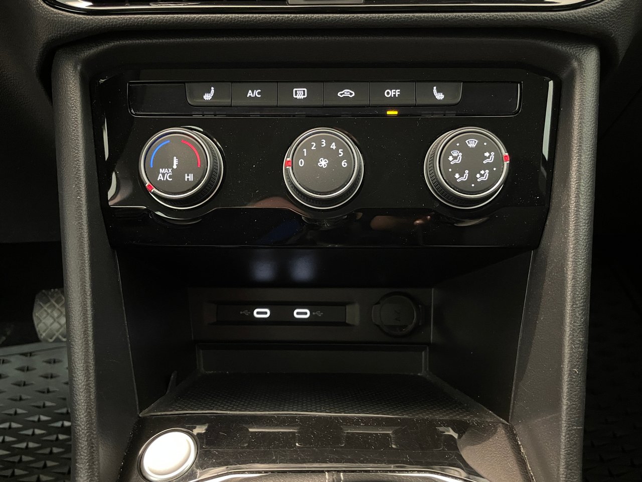 2023 Volkswagen Taos S-20