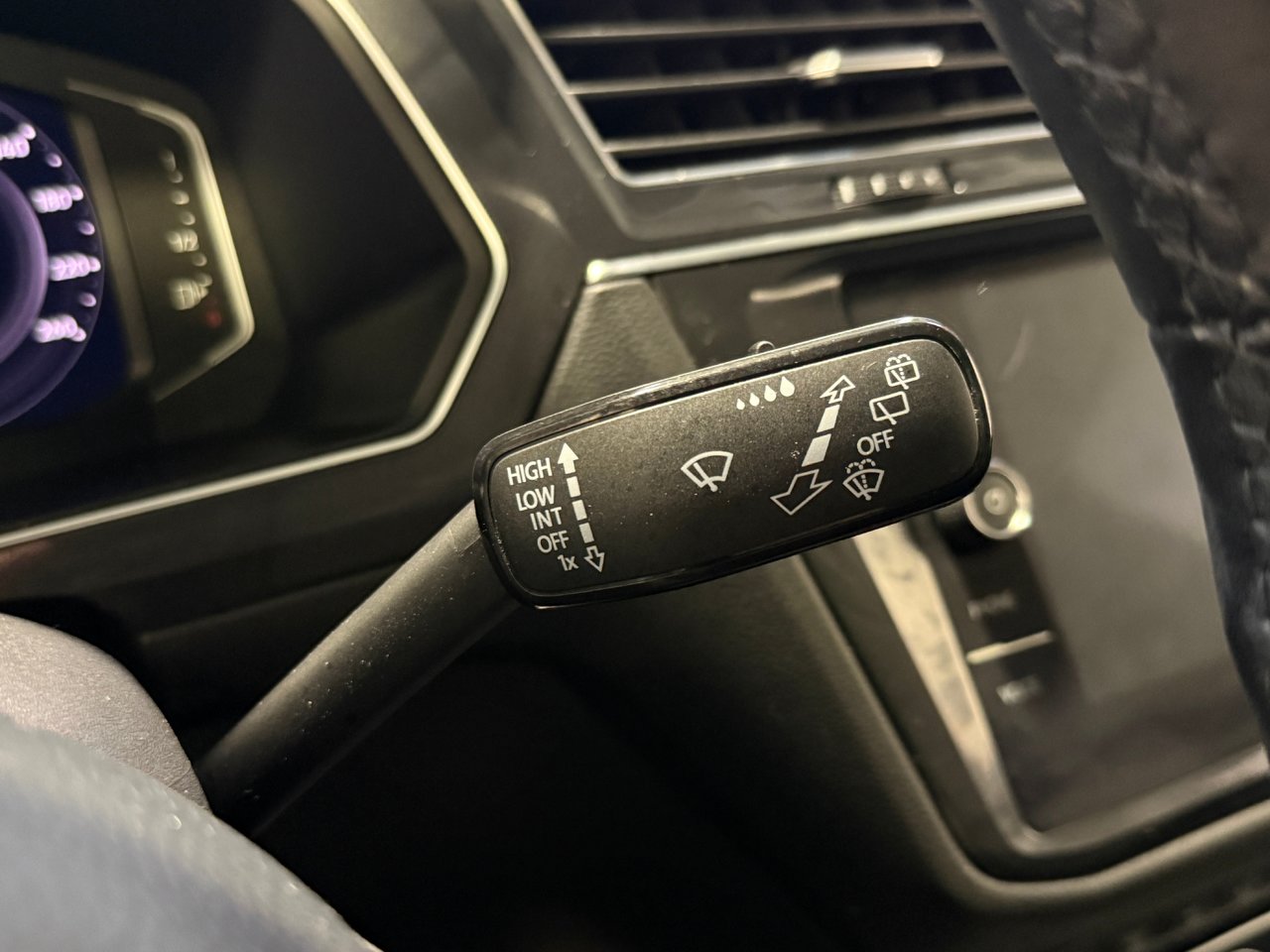 2021 Volkswagen Tiguan Confortline-18