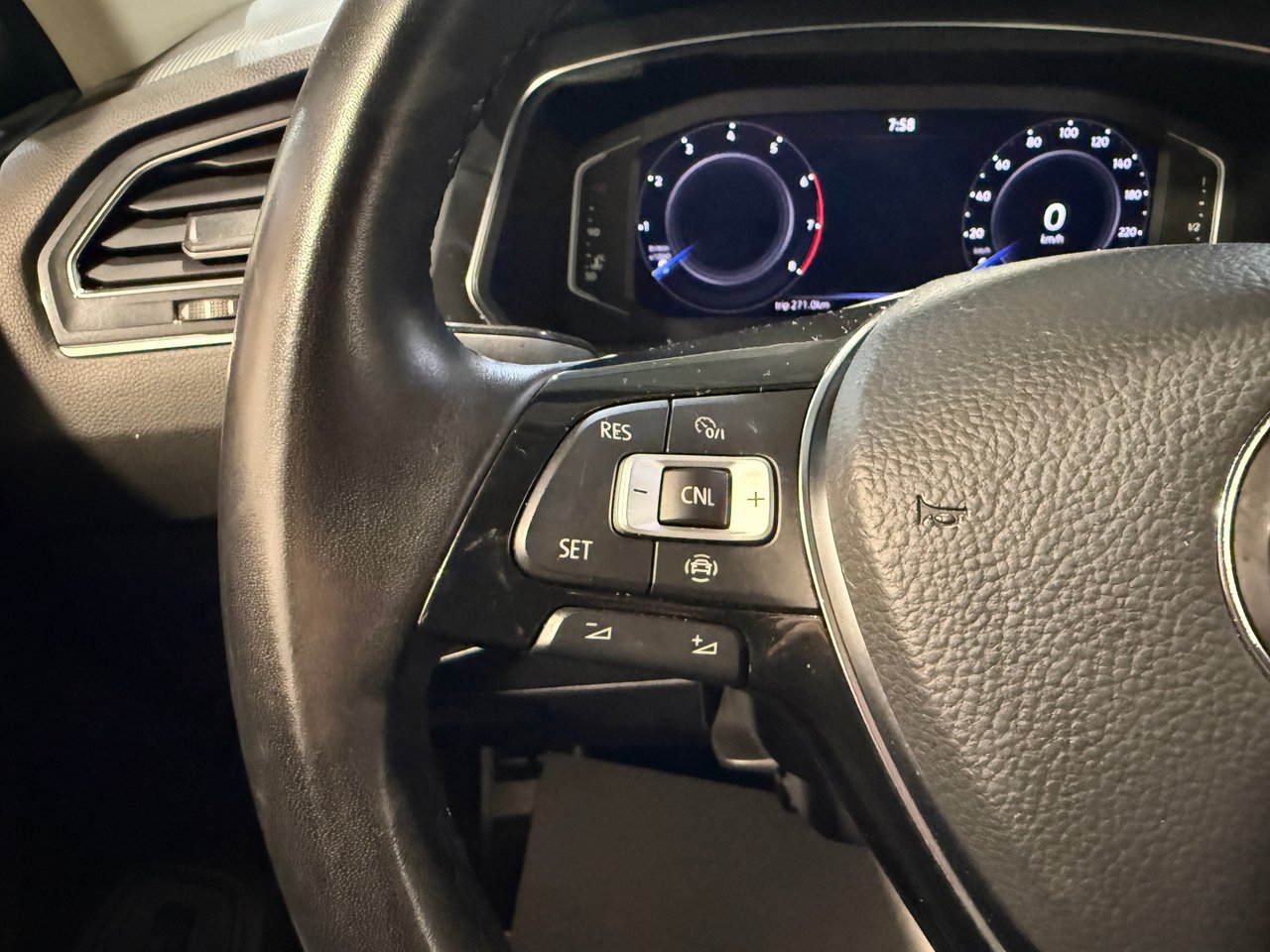 2021 Volkswagen Tiguan Confortline-15