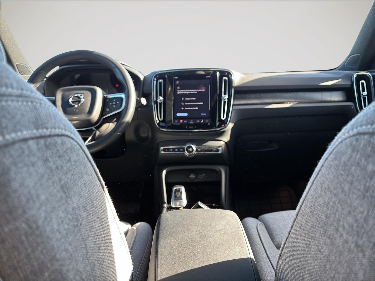 2025 Volvo EX40 ULTRA TWIN MOTOR-13