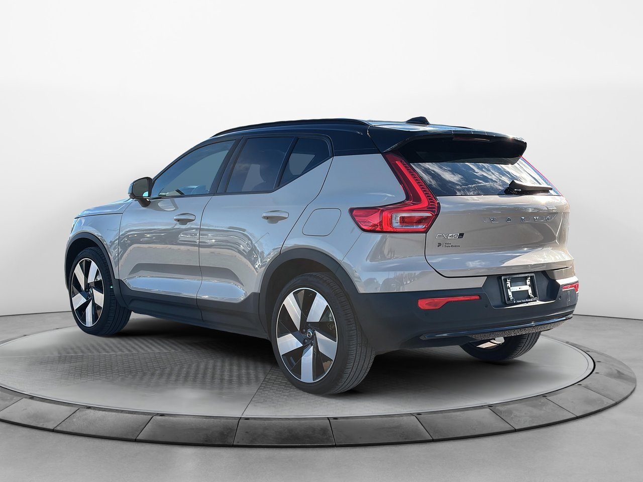 2025 Volvo EX40 ULTRA TWIN MOTOR-2