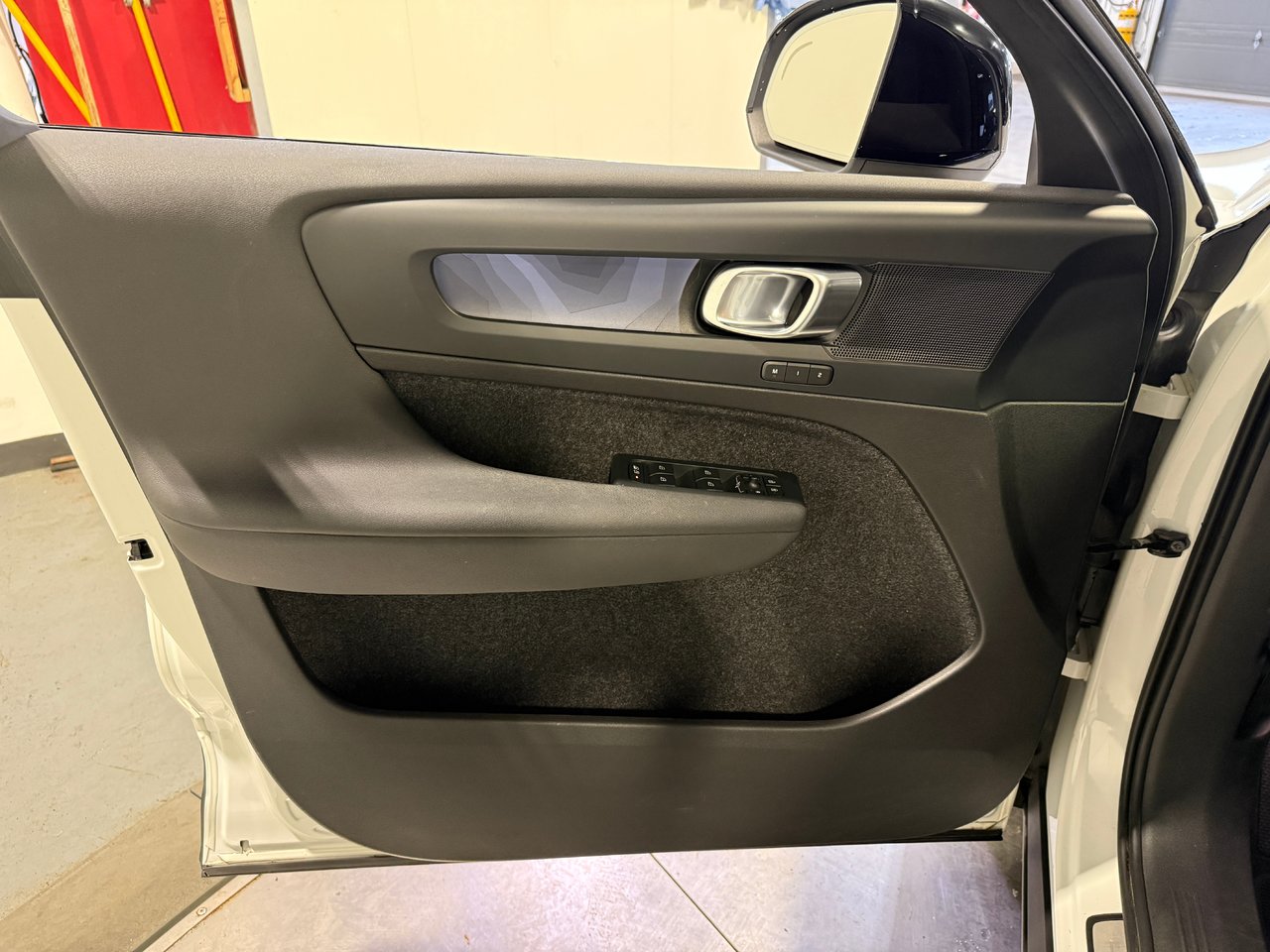 Volvo Recharge XC40 tout électrique TWIN PLUS 2023-11