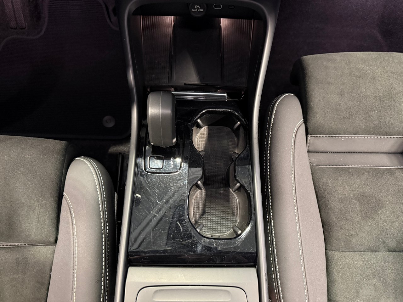 Volvo Recharge XC40 tout électrique TWIN PLUS 2023-22