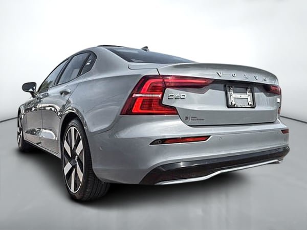 Volvo S60 Recharge T8 ULTIMATE AWD PLUG IN // SIEGES MASSANT 2024-6