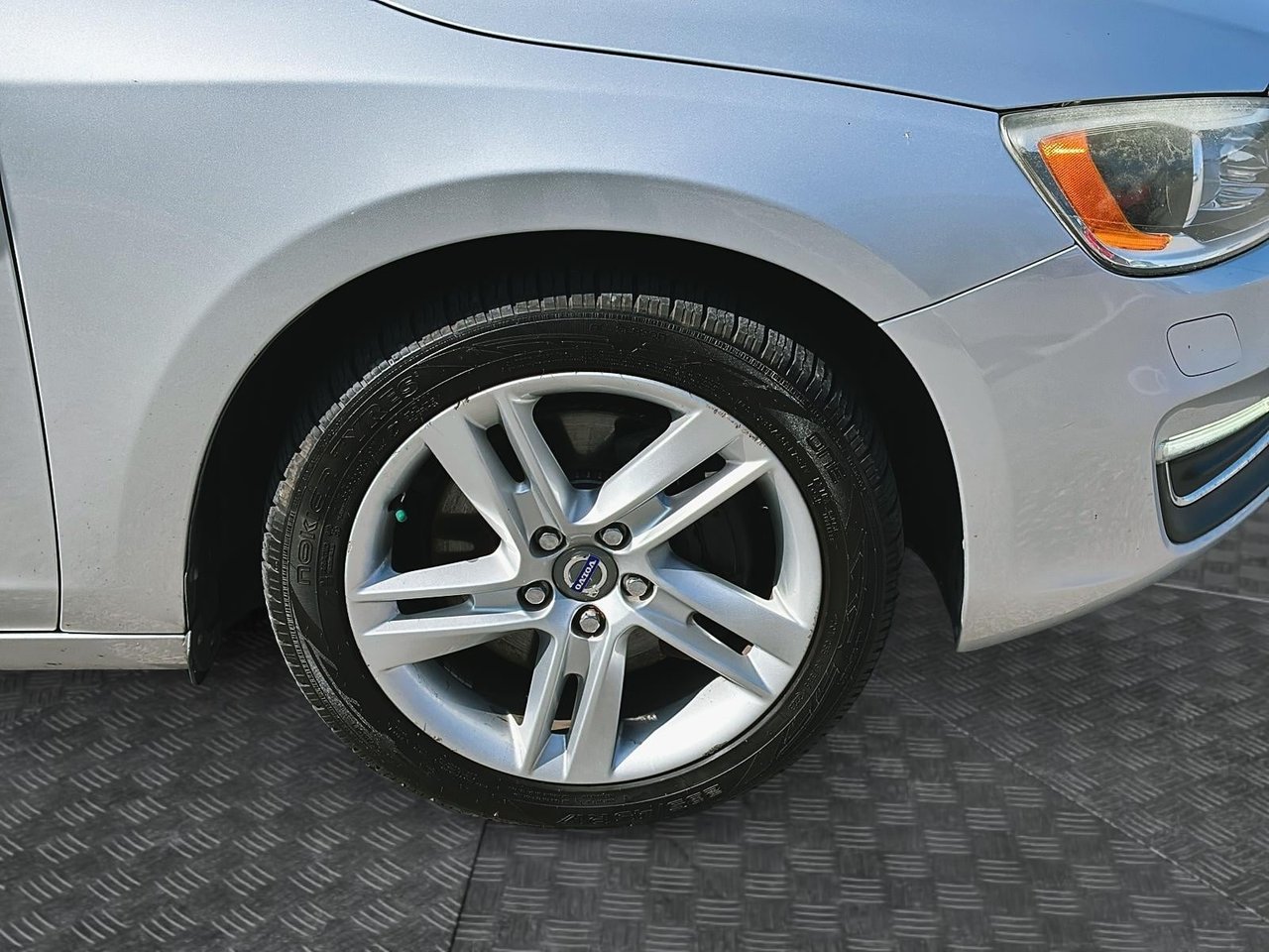 2015 Volvo S60 T5 PREMIER AWD // PLUS PACKAGE-7