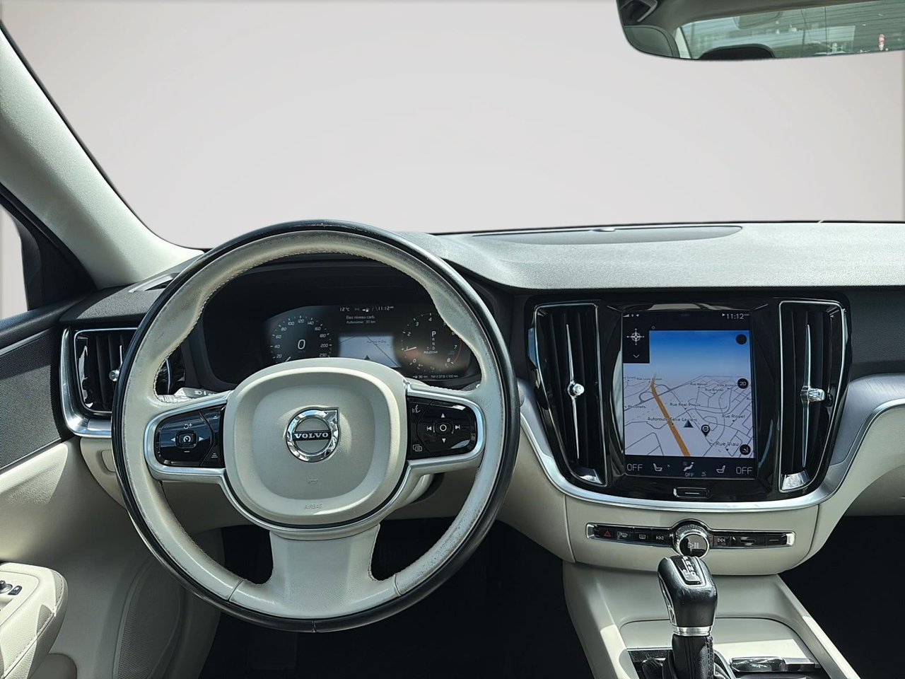 2019 Volvo S60 T6 MOMENTUM AWD // PLUS PACKAGE-11