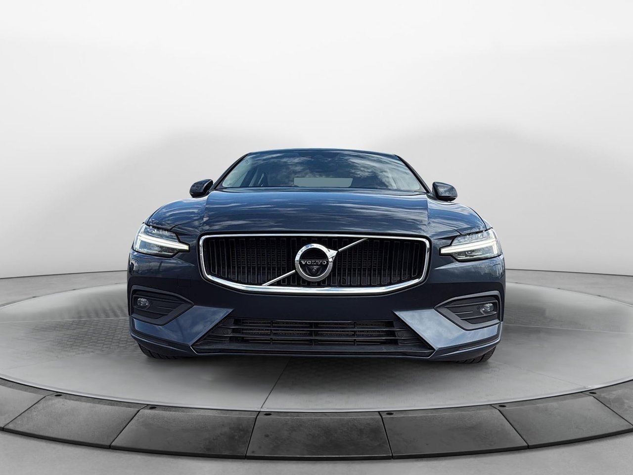 2019 Volvo S60 T6 MOMENTUM AWD // PLUS PACKAGE-2