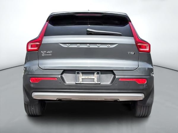 2019 Volvo XC40 MOMENTUM AWD// PLUS PACKAGE-5