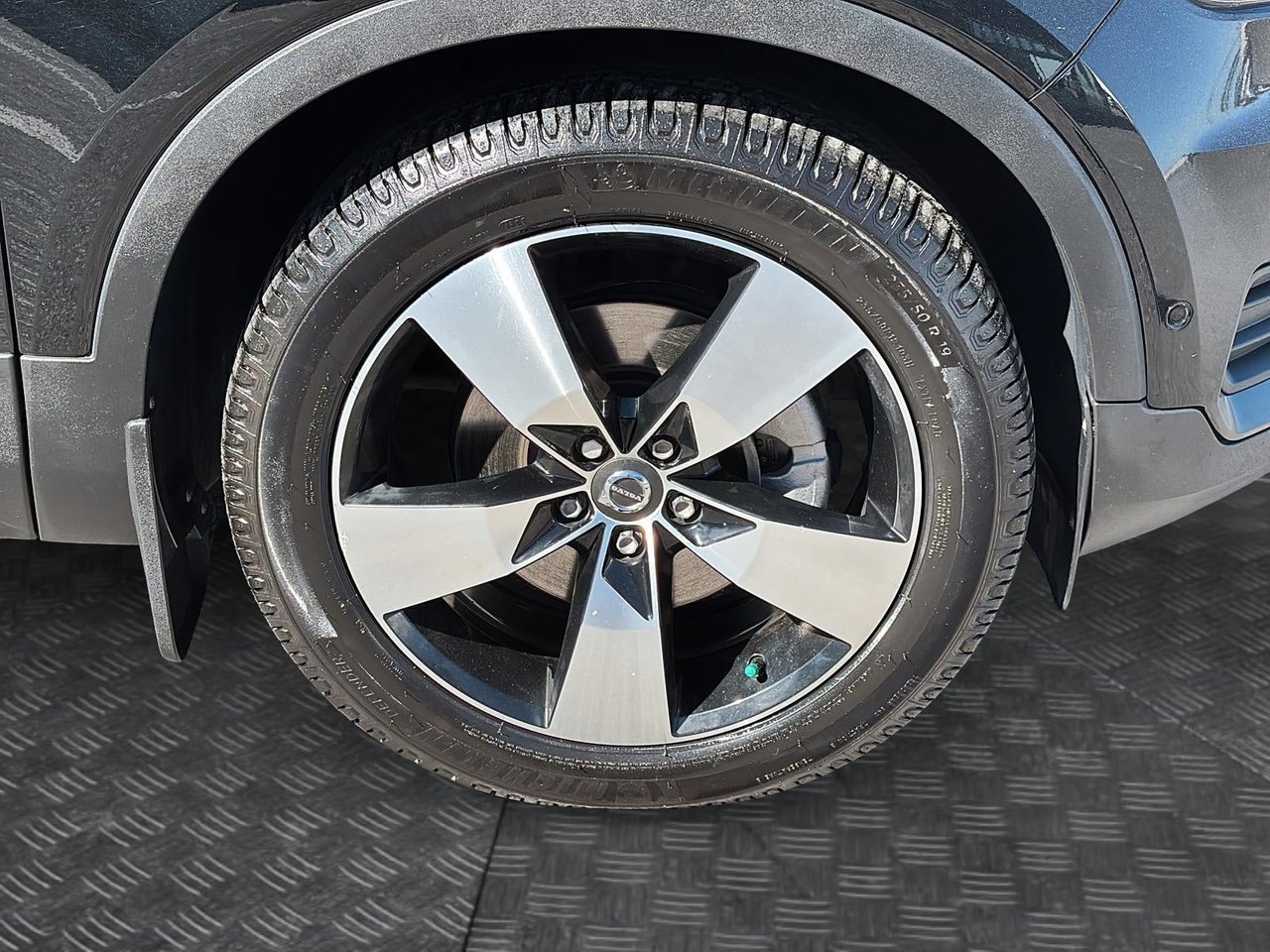2019 Volvo XC40 MOMENTUM AWD-6