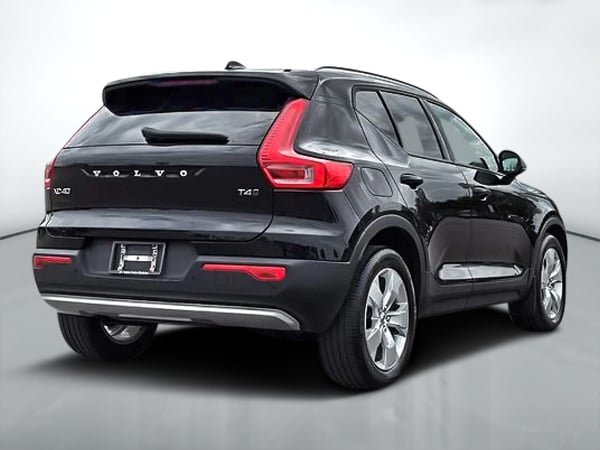 2020 Volvo XC40 T4 MOMENTUM AWD // PLUS PACKAGE-4