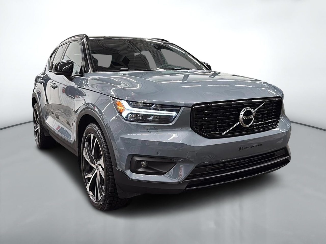 Volvo XC40 T5 R-DESIGN AWD // POLESTAR 2022-0